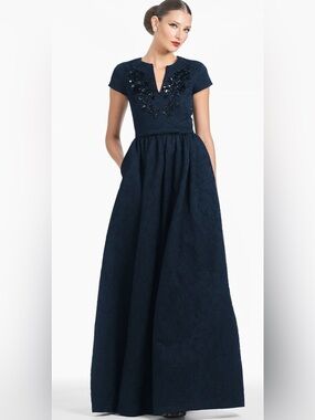 Sachin and Babi NWT Estelle Embellished Deep Navy V-Neck Evening Gown